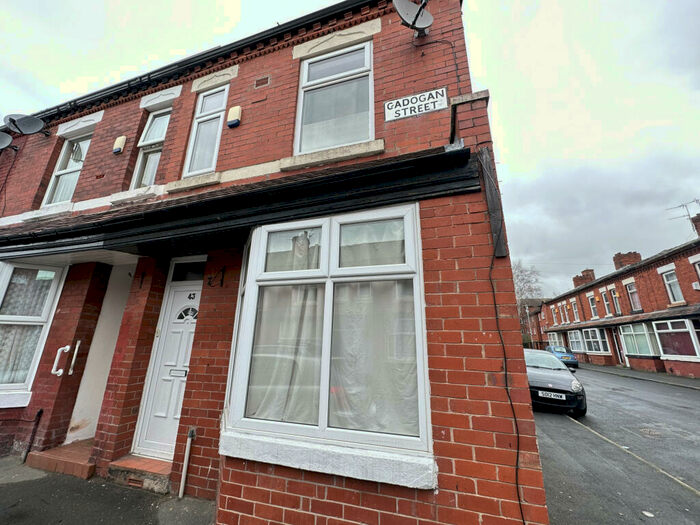 2 Bedroom Terraced House To Rent In Cadogan Street, Manchester, M14