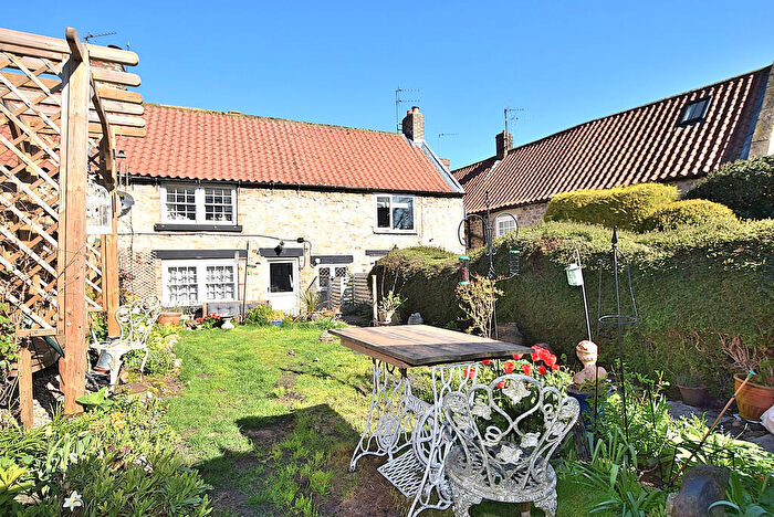 2 Bedroom Cottage For Sale In School Bank, Middleton Tyas, DL10