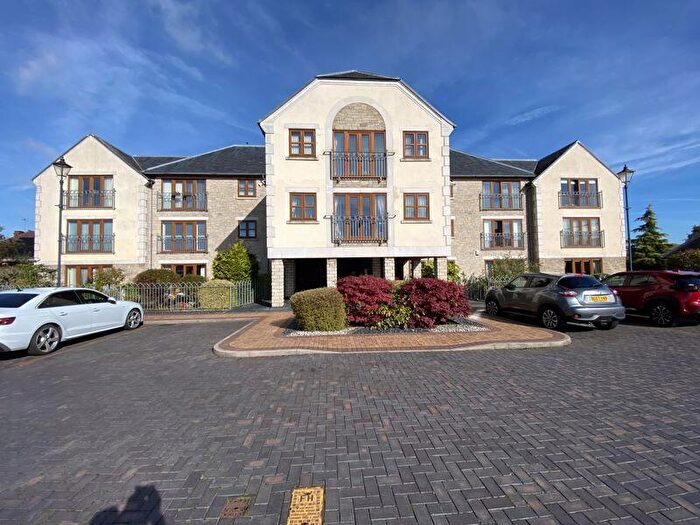2 Bedroom Apartment For Sale In Arbury Mansions, Nuneaton, CV10