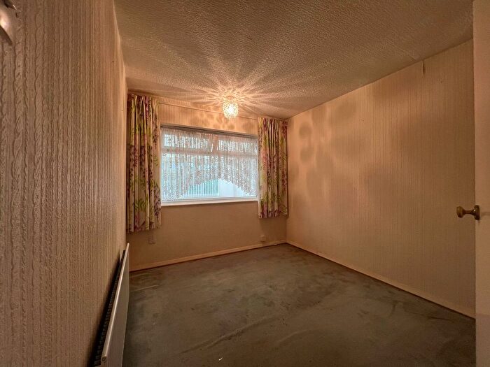 2 Bedroom Detached Bungalow For Sale In Ford Close, Herne Bay, CT6