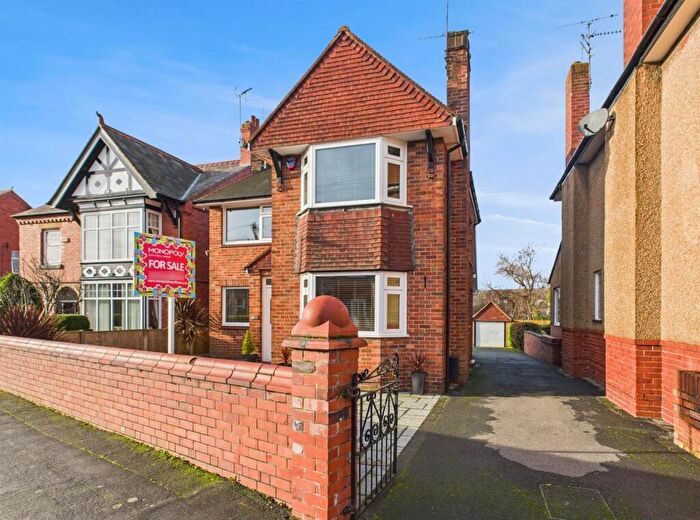 3 Bedroom Detached House For Sale In Osborne Street, Rhosllanerchrugog, Wrexham, LL14