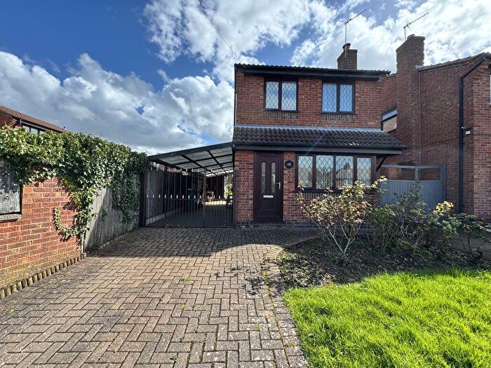 2 Bedroom Detached House For Sale In Orford Rise, Nuneaton, CV10