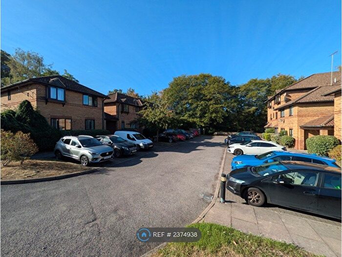 1 Bedroom Maisonette To Rent In St. Swithins Court, Twyford, Reading, RG10
