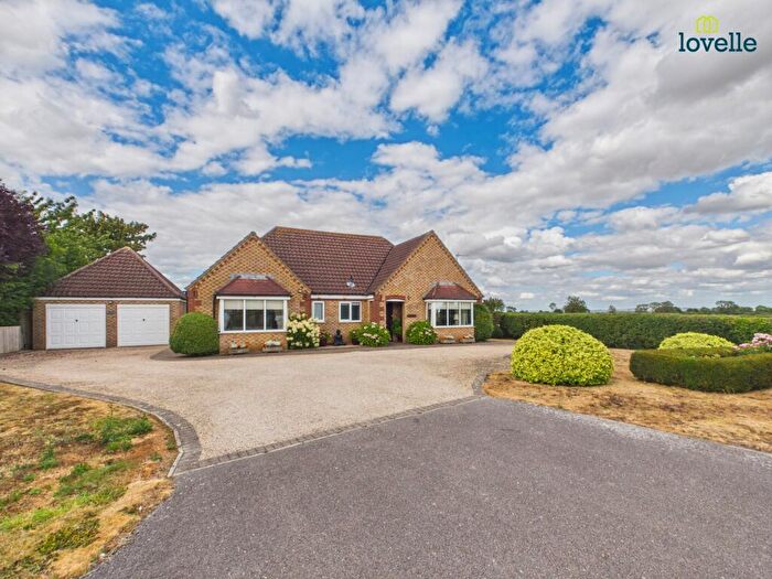3 Bedroom Detached Bungalow For Sale In The Paddock, Owmby-by-Spital, LN8