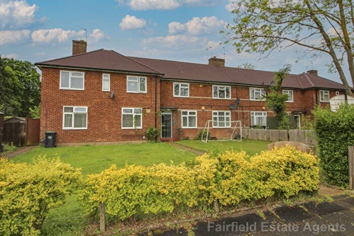 1 Bedroom Flat For Sale In Gleneagles Close, Watford, WD19