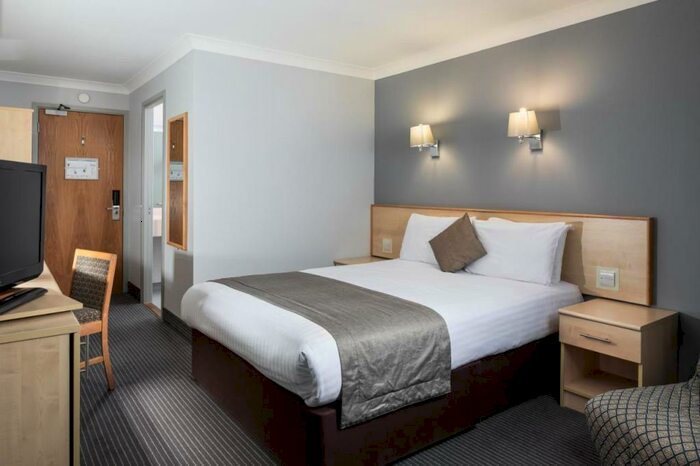 1 Bedroom Flat To Rent In Leisure Way, Finchley, London, London, N12