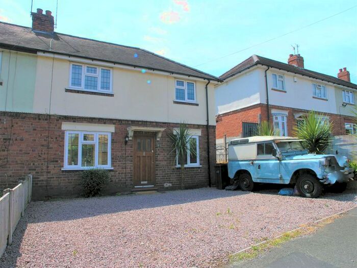3 Bedroom Semi-Detached House To Rent In Manor Road, Wordsley, Stourbridge, DY8