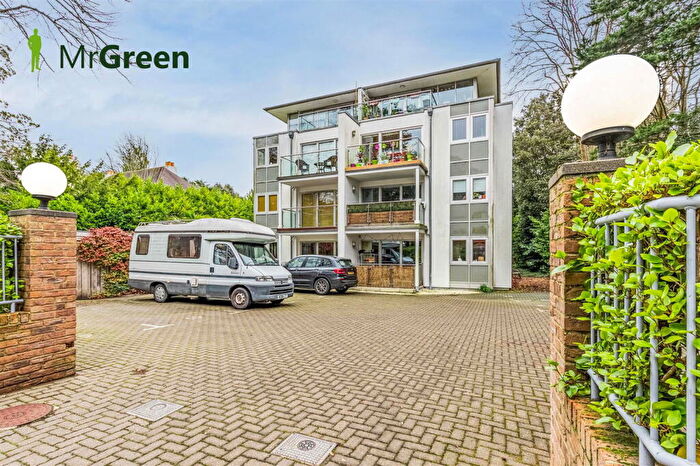 2 Bedroom End Of Terrace House To Rent In Chine Crescent Road, Bournemouth, BH2