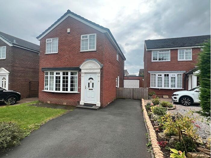 3 Bedroom Detached House To Rent In Red Hall Lane, Leeds, LS14