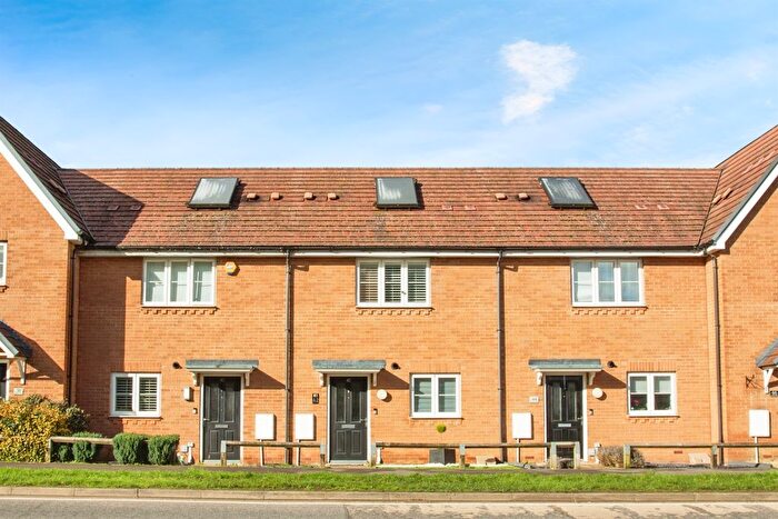 2 Bedroom Terraced House For Sale In Bateson Drive, Leavesden, Watford, WD25