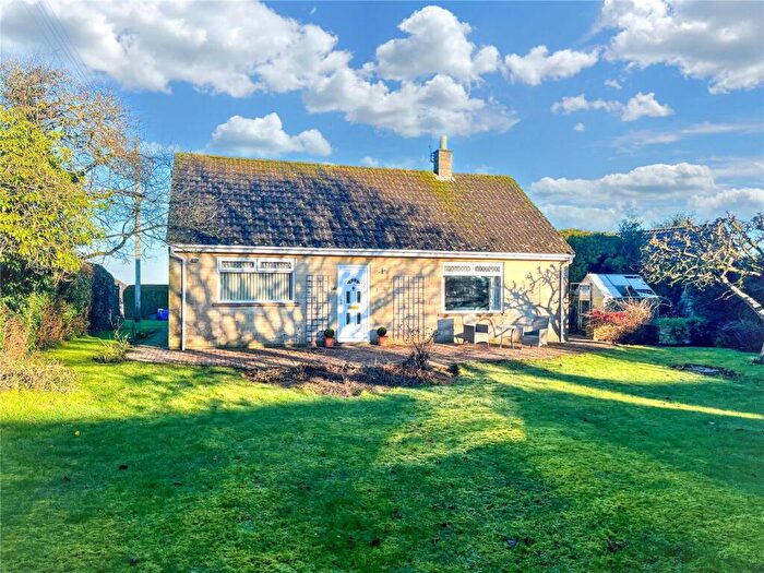 3 Bedroom Bungalow For Sale In Sarabeth Drive, Tunley, Bath, BA2