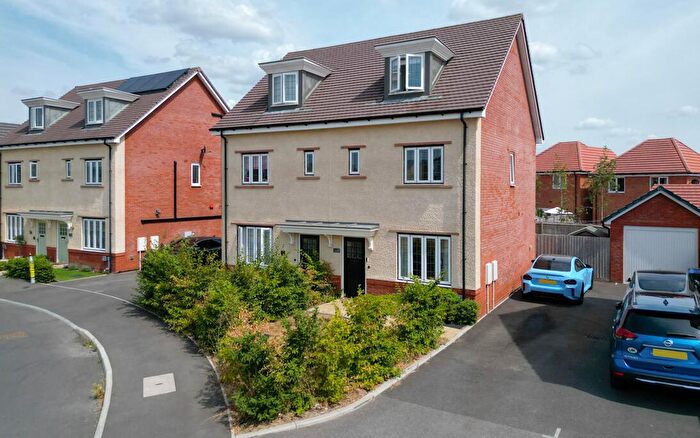 3 Bedroom Semi-Detached House For Sale In Basil Drive, Melksham, SN12