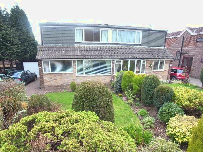 3 Bedroom Semi-Detached House To Rent In Newlay Grove, Horsforth, Leeds, LS18