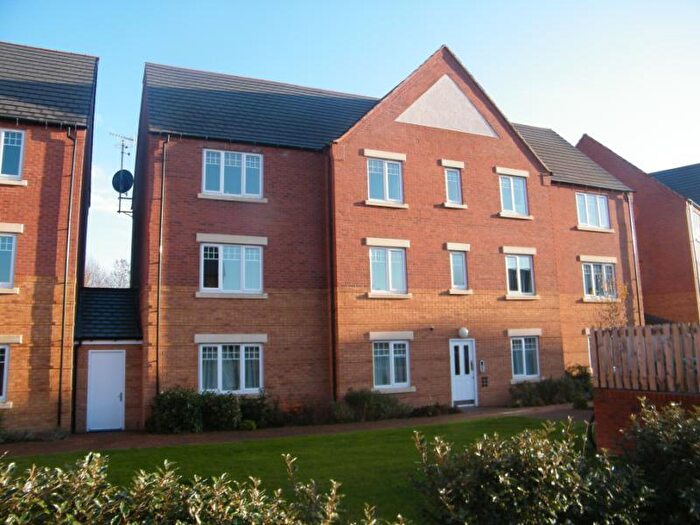 2 Bedroom Apartment To Rent In Hedgerow Close, Redditch, B98