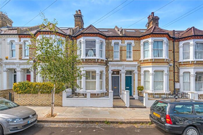 5 Bedroom Terraced House For Sale In Grandison Road, SW11