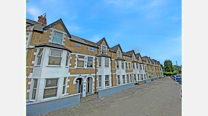 Studio To Rent In Ely Road, Llandaff, Cardiff, CF5