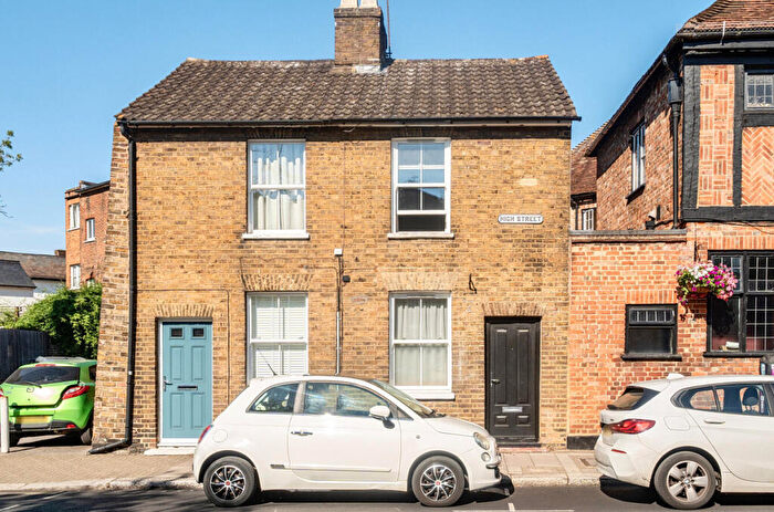 2 Bedroom Terraced House For Sale In High Street, Kingston Upon Thames, KT1
