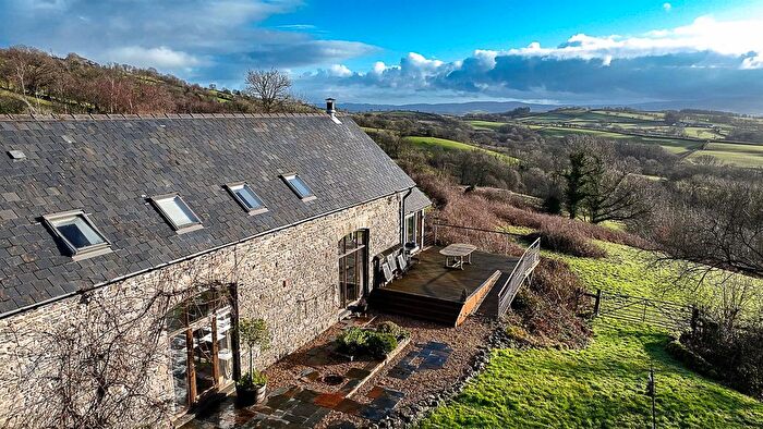 4 Bedroom Detached House For Sale In Taliaris, Llandeilo, SA19