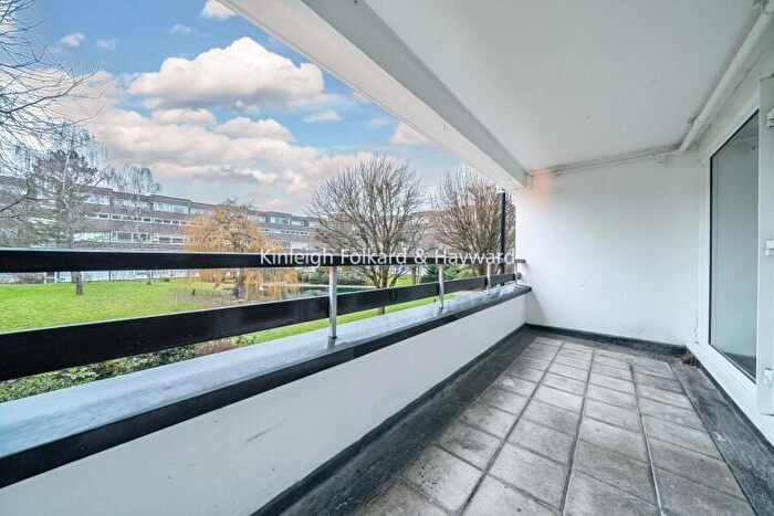 2 Bedroom Apartment To Rent In Bromley, BR2