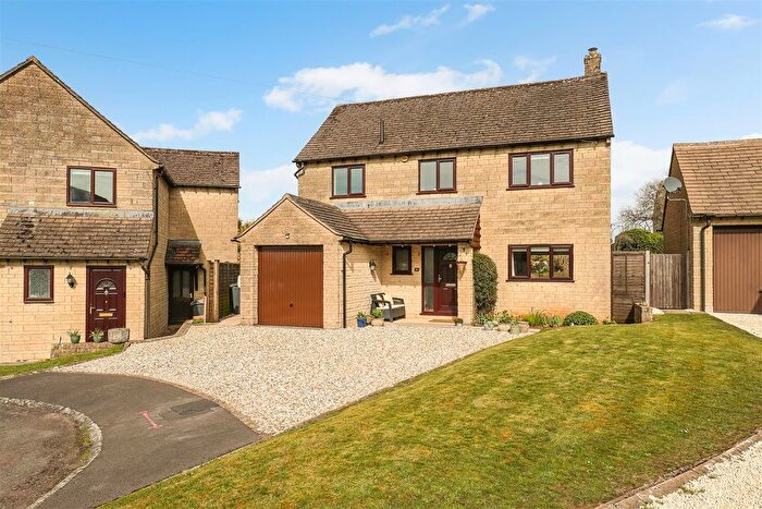 4 Bedroom Detached House For Sale In Munday Close, Bussage, Stroud, GL6