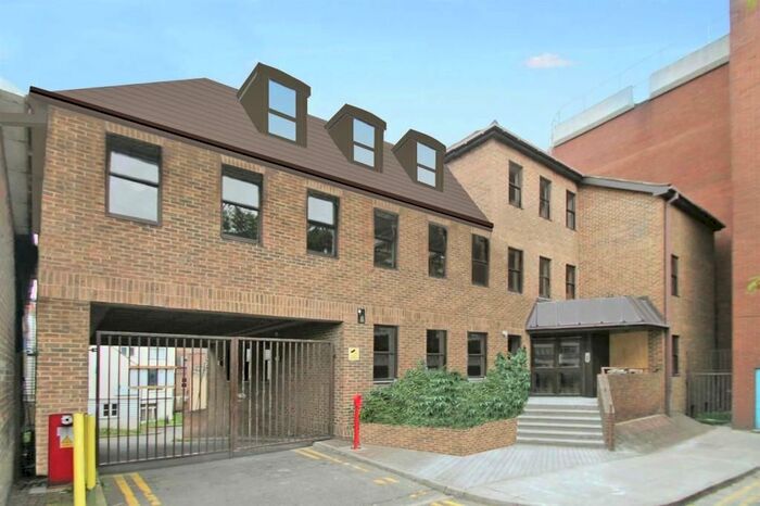 1 Bedroom Flat To Rent In Romney Place, Maidstone, ME15