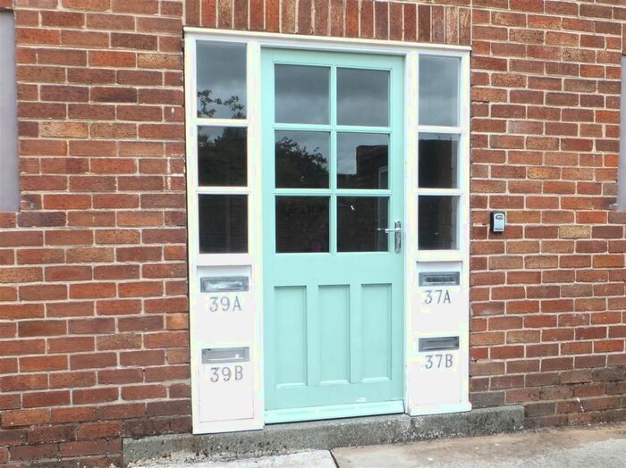 2 Bedroom Flat To Rent In Acacia Avenue, Huyton, Liverpool, L36