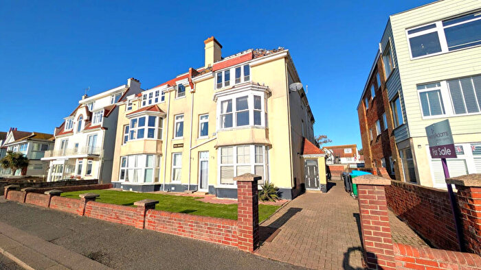 2 Bedroom Apartment To Rent In Marine Drive West, Bognor Regis, PO21