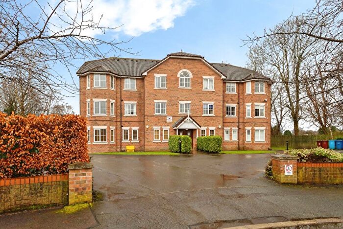 2 Bedroom Flat For Sale In Chervil Close, Manchester, Greater Manchester, M14