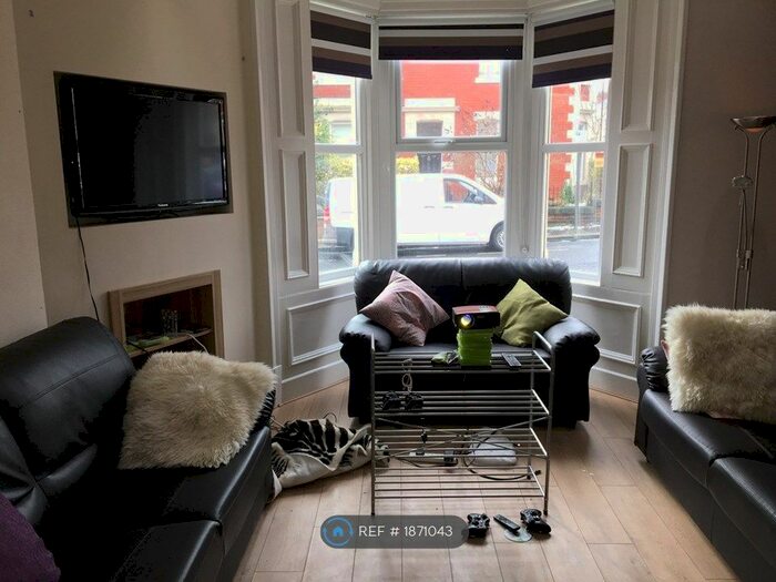 7 Bedroom Terraced House To Rent In Osborne Avenue, Newcastle Upon Tyne, NE2