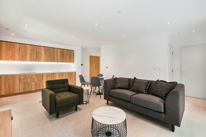 2 Bedroom Apartment To Rent In Georgette Apartments, London, E1