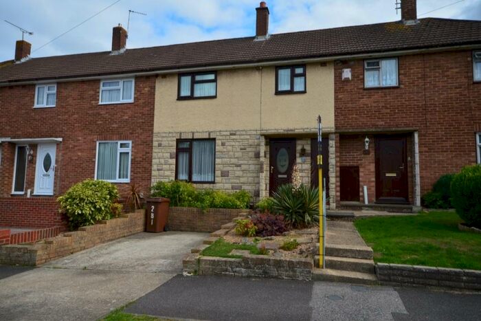 2 Bedroom Terraced House To Rent In The Tideway, Rochester, Kent, ME1