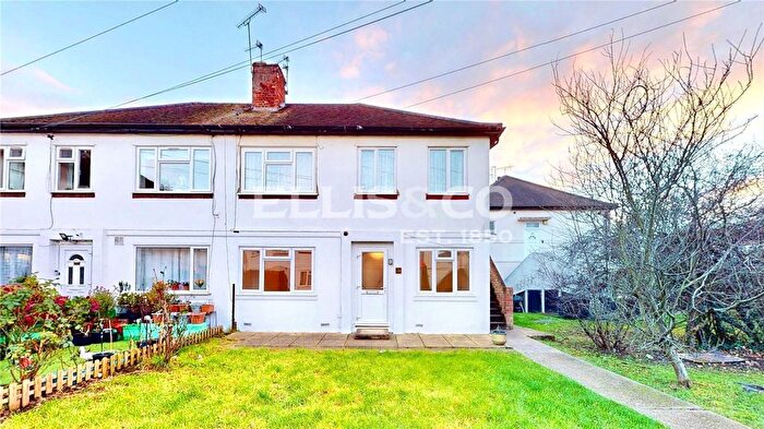 2 Bedroom Maisonette To Rent In Greenway Gardens, Greenford, UB6