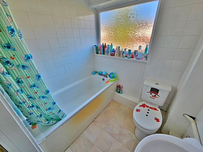 3 Bedroom End Terrace House For Sale In Coniston Walk, Fareham, PO14