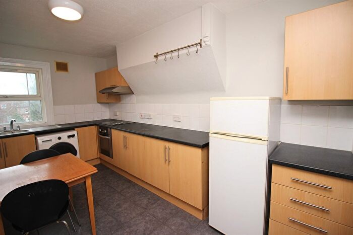 2 Bedroom Flat To Rent In Eastern Avenue, Reading, RG1