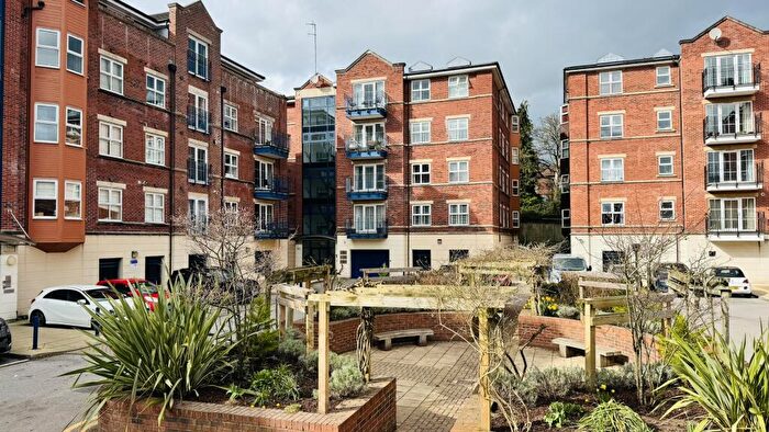 3 Bedroom Apartment For Sale In Carisbrooke Road, Queens House, Time Square, West Park, Leeds, West Yorkshire, LS16