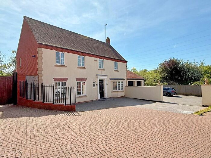 5 Bedroom Detached House For Sale In Long Hassocks, Rugby, CV23