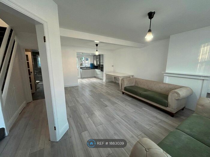 3 Bedroom Terraced House To Rent In Montagu Crescent, London, N18