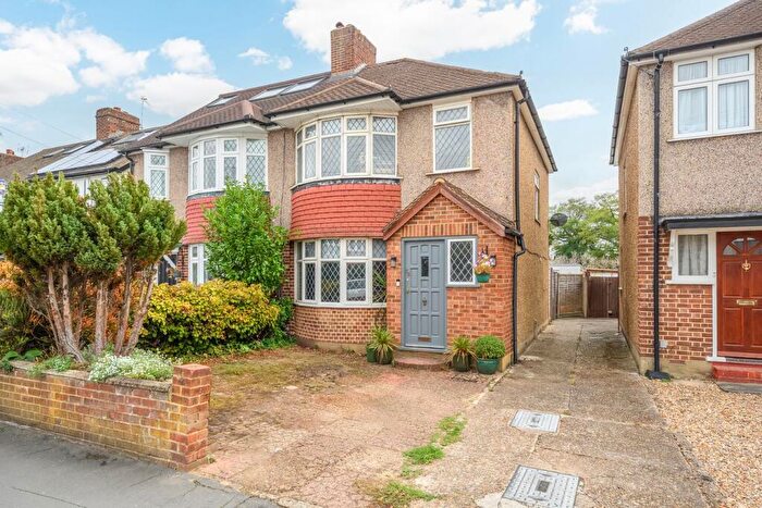 3 Bedroom Semi-Detached House For Sale In Stuart Avenue, Walton-on-Thames, KT12