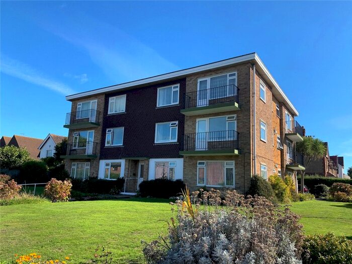 1 Bedroom Flat To Rent In St. Winefrides Road, Littlehampton, West Sussex, BN17