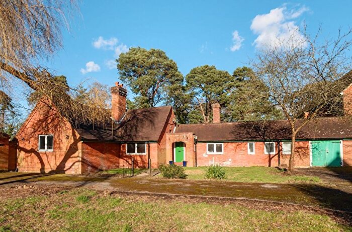 2 Bedroom Property To Rent In Minley Manor, Blackwater, Camberley, GU17