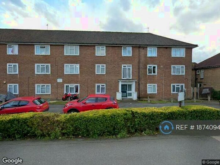 2 Bedroom Flat To Rent In Pinner Road, Northwood Hills, HA6