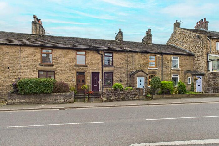 2 Bedroom Terraced House For Sale In Market Street, Chapel-En-Le-Frith, SK23