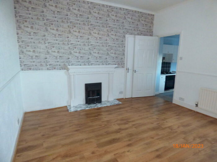 3 Bedroom Flat To Rent In Crowley Road, Swalwell, NE16