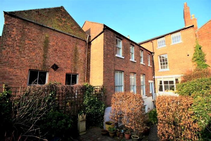 1 Bedroom Flat To Rent In Dogpole Town Centre, Shrewsbury, SY1