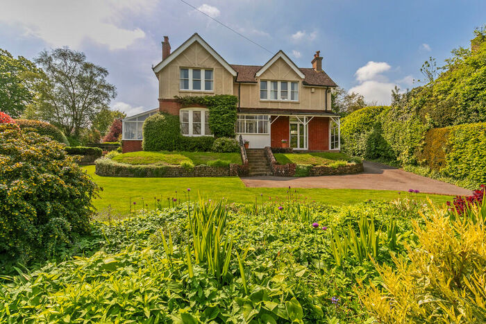 5 Bedroom Detached House For Sale In Hurdle Way, Compton, SO21