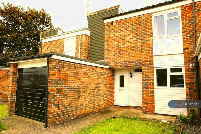 3 Bedroom Terraced House To Rent In Lovelace Close, Gillingham, ME8