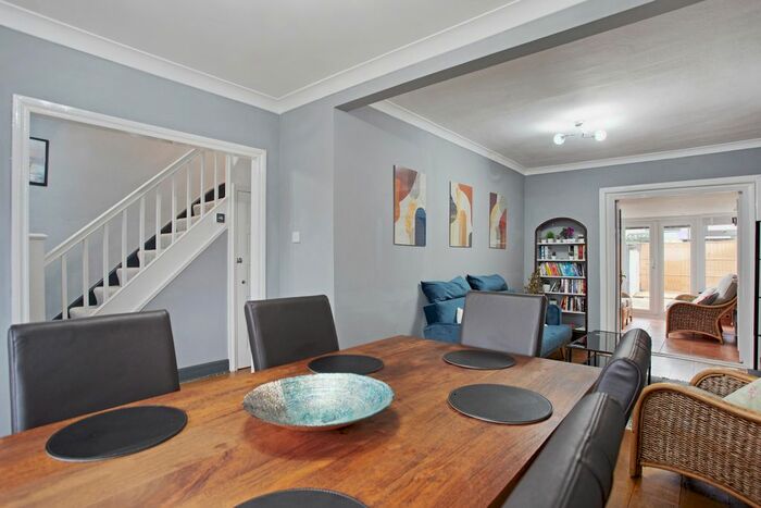 3 Bedroom End Of Terrace House To Rent In Lower Richmond Road, Richmond, TW9