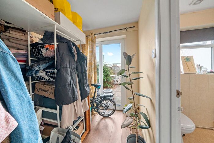 2 Bedroom Flat For Sale In Downall Green Road, Ashton-In-Makerfield, WN4