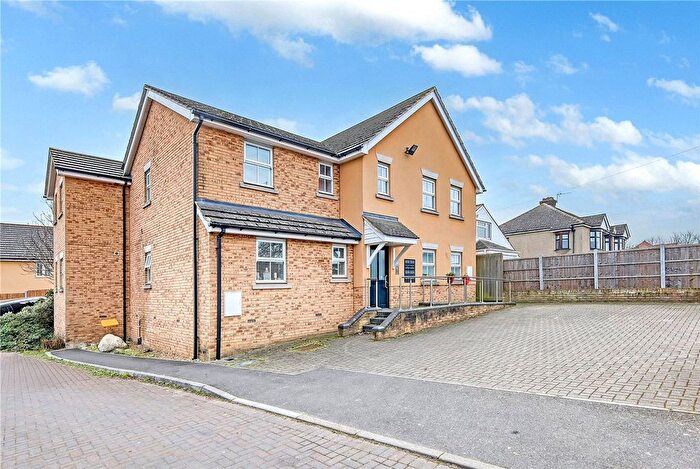 2 Bedroom Property For Sale In St. Stephens Crescent, Chadwell St. Mary, RM16