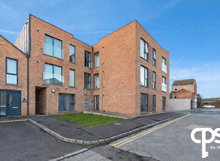 3 Bedroom Apartments For Sale In Apartment Gardiner Street, Belfast, BT13